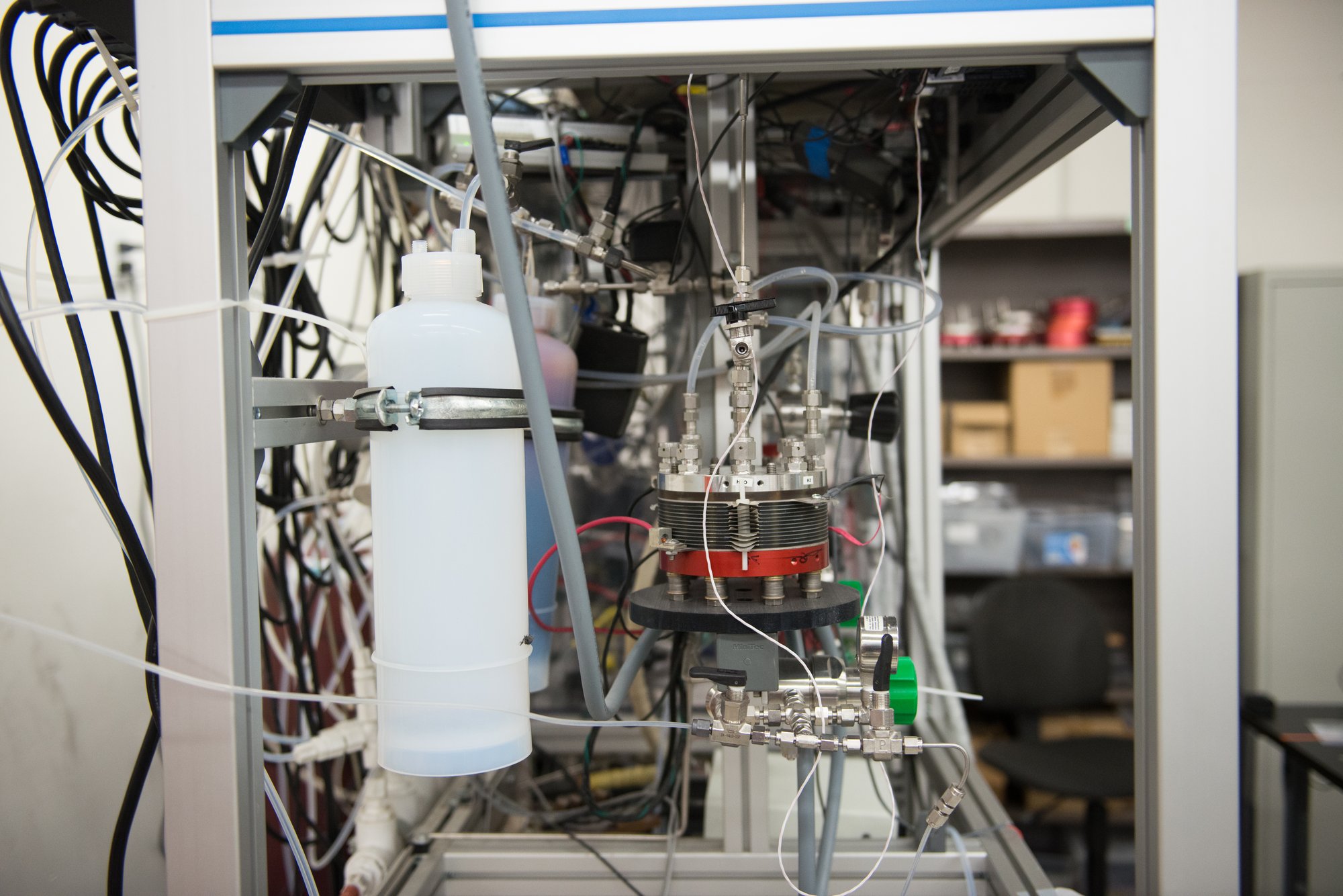 CO2 Ethylene Conversion test stand with electrolyzer